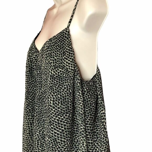 TOPSHOP Accordion Pleate Spaghetti Strap Top - Picture 2 of 12